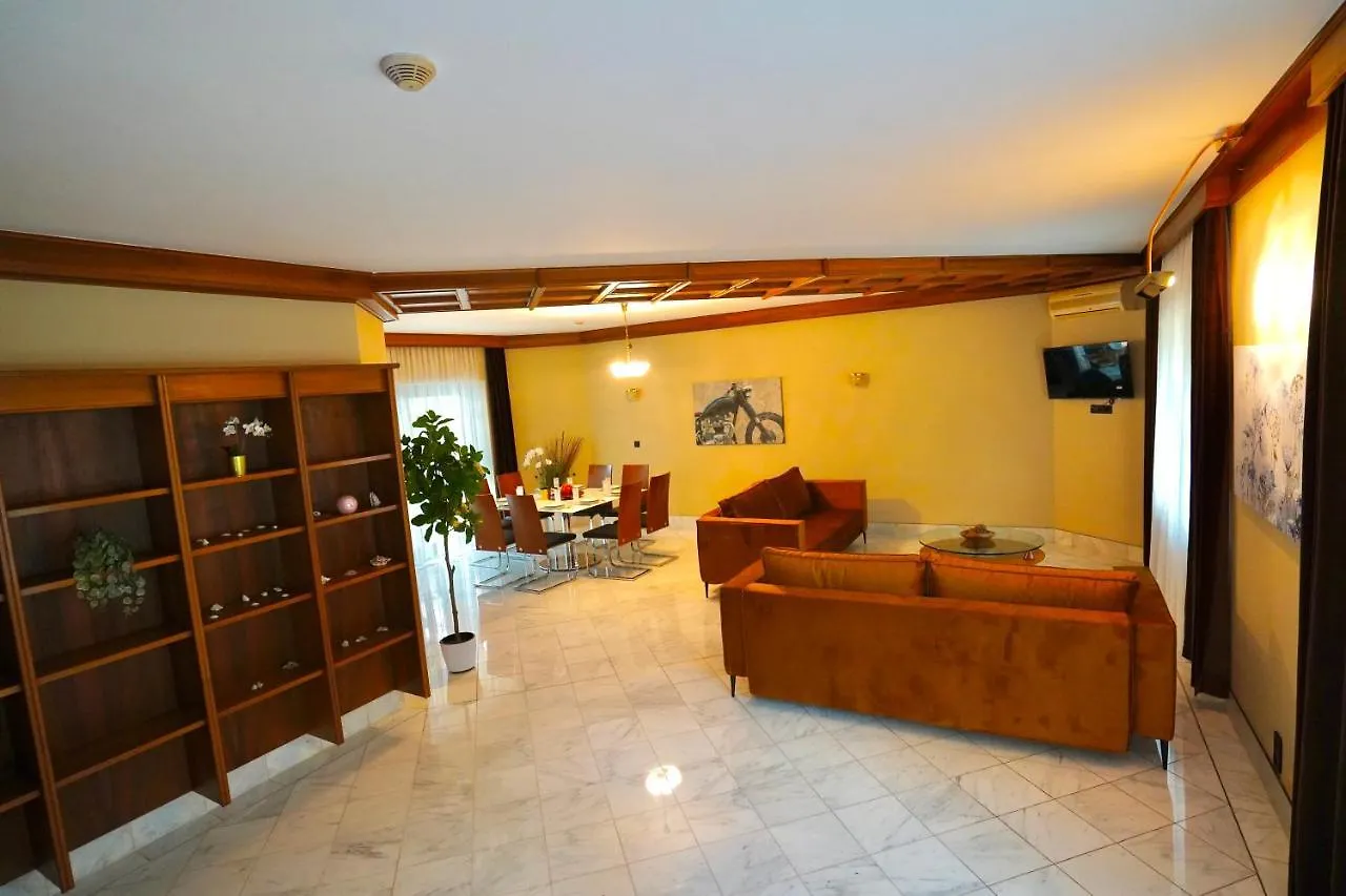 Apartment Schoenbrunn Villa Zm Vienna