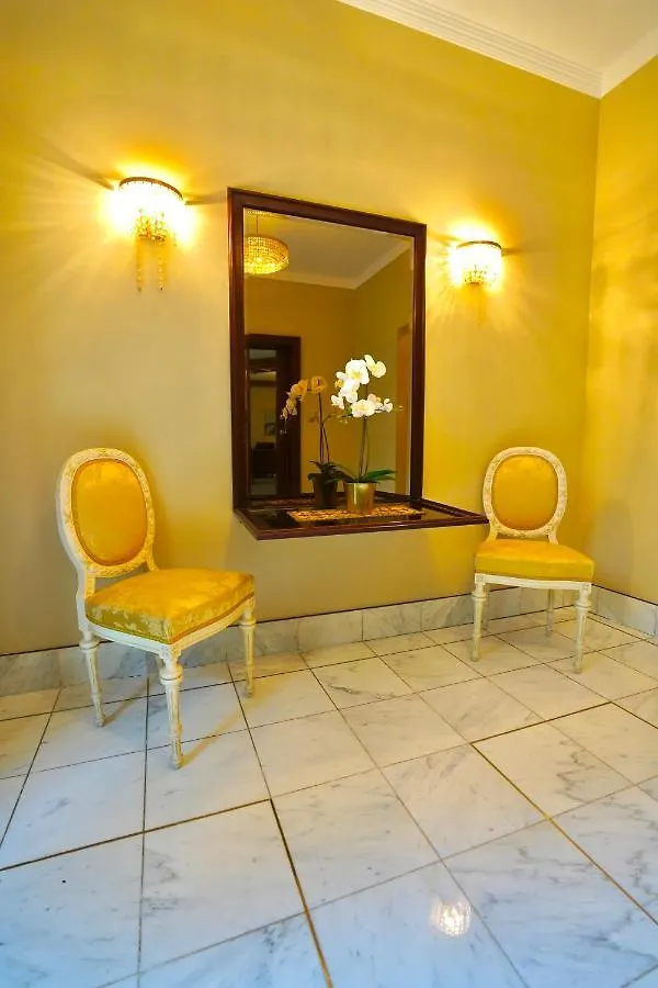 Schoenbrunn Villa Zm Vienna Apartment